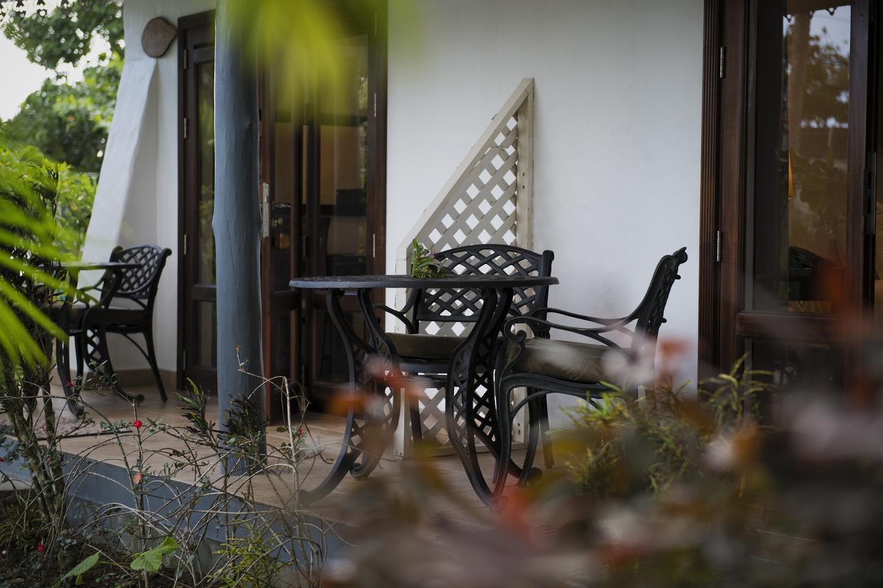 Auberge Chez Plume Anse Boileau Exterior foto